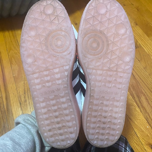 Adidas Sambas Hello Kitty Women’s 8 - Picture 6 of 7